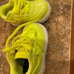 Neon yellow 4c air forces never worn . Don’t fit my child